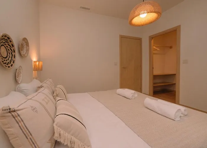 Elegancia Luz Y Calidez - Apto 1 By